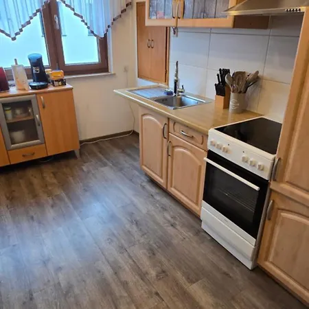 Burg Mit Badewanne Und Balkon